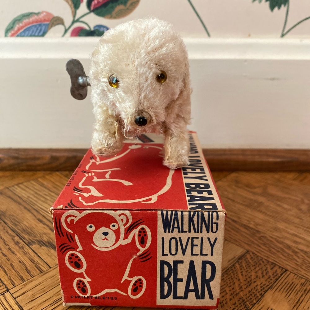 Original Walking Lovely Bear